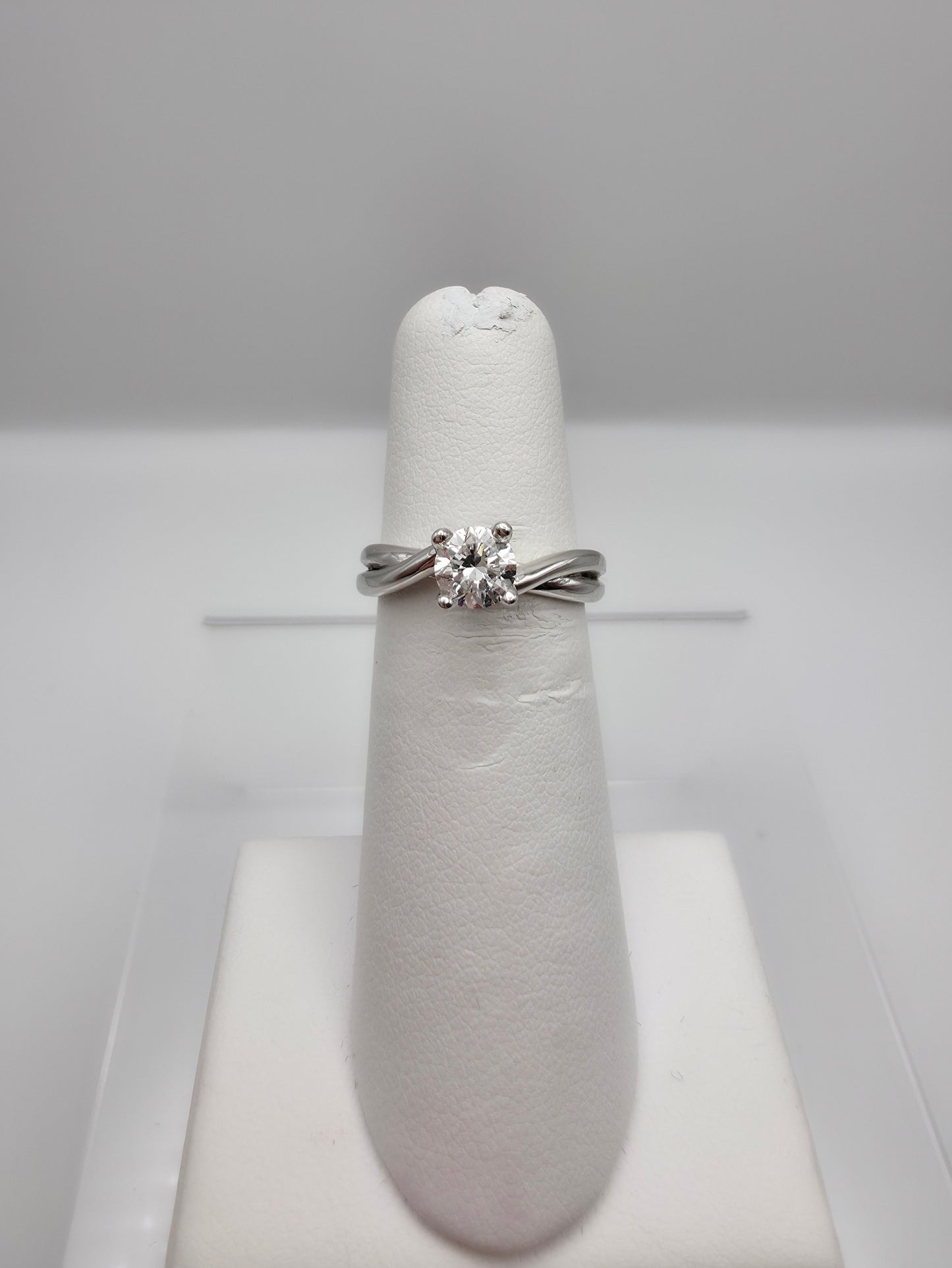 14K White Gold Solitaire
