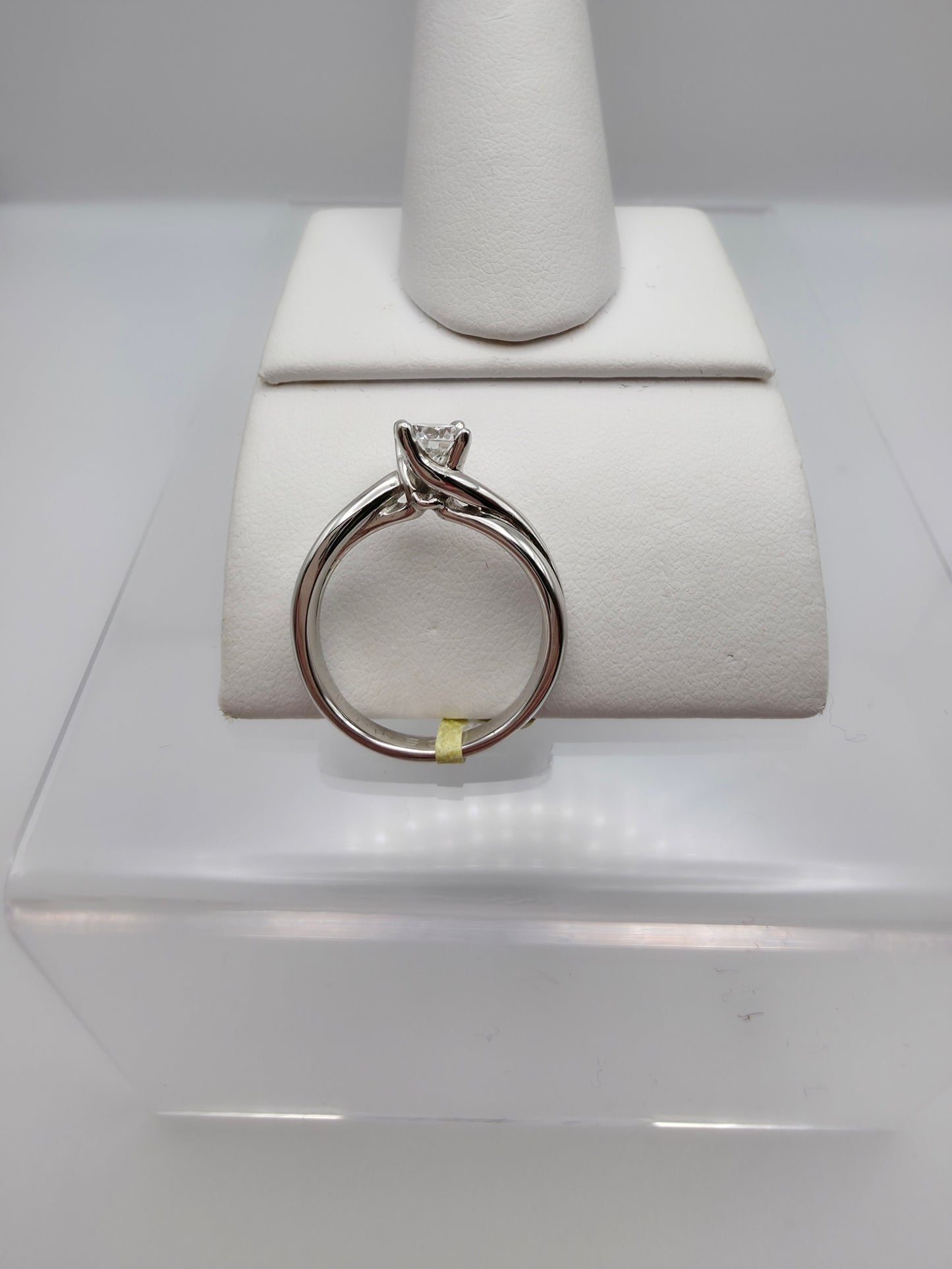 14K White Gold Solitaire