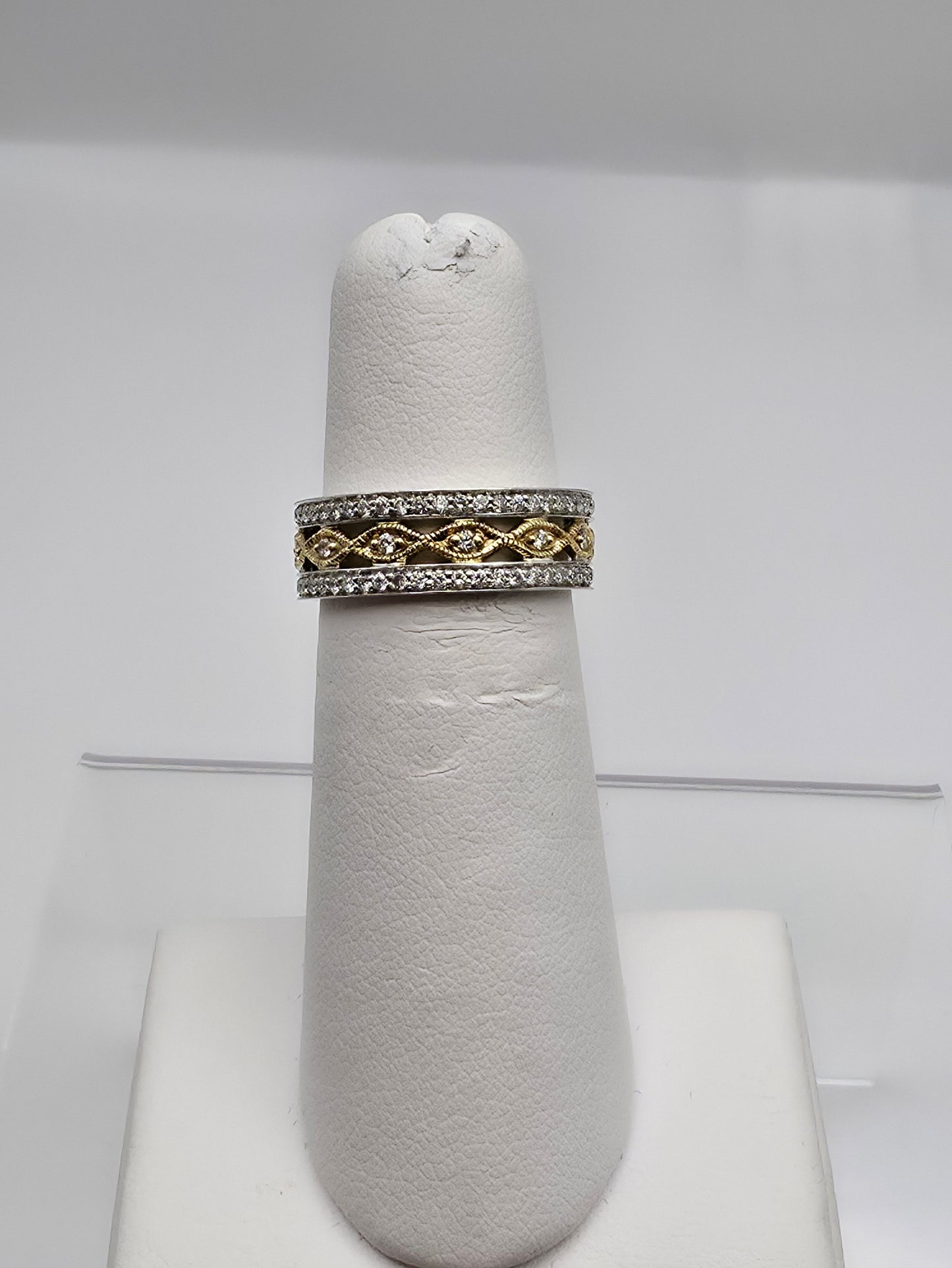 14K Two Tone Diamond Band