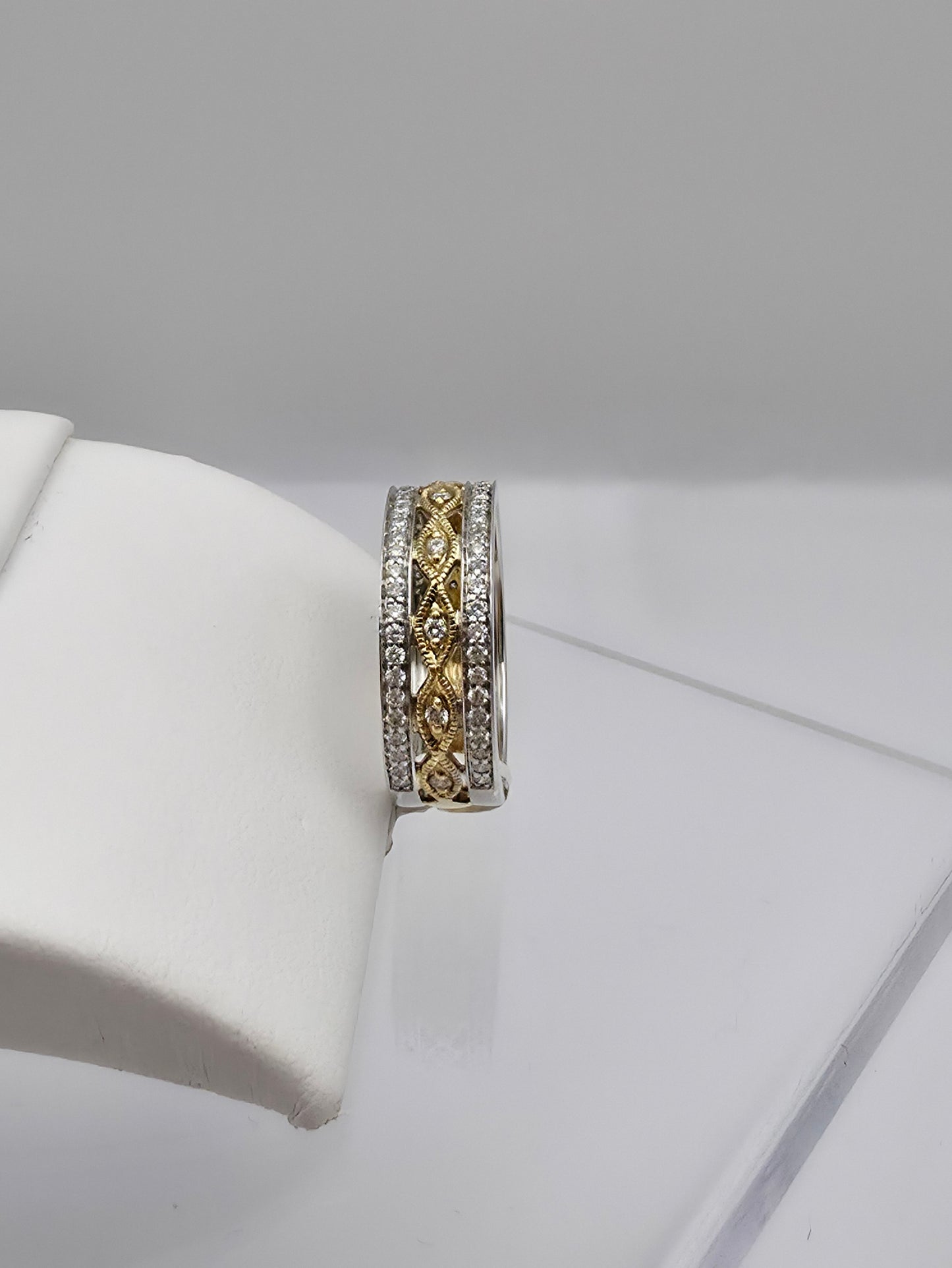 14K Two Tone Diamond Band
