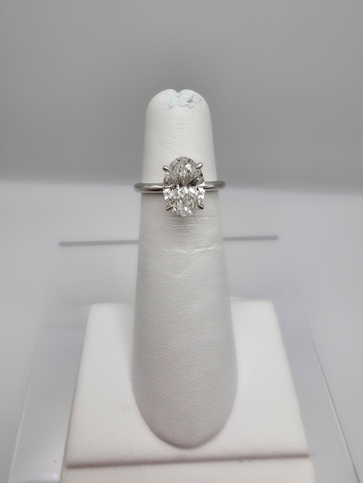 14K White Gold 2.05ct Oval Solitaire