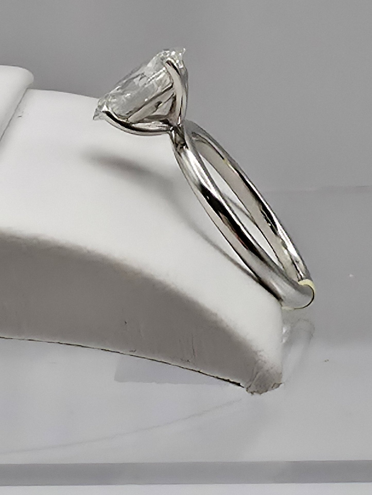 14K White Gold 2.05ct Oval Solitaire