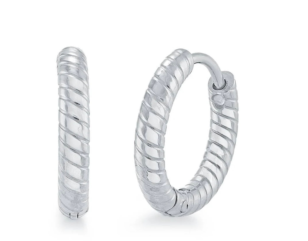 Lined Stainless Ear Huggie